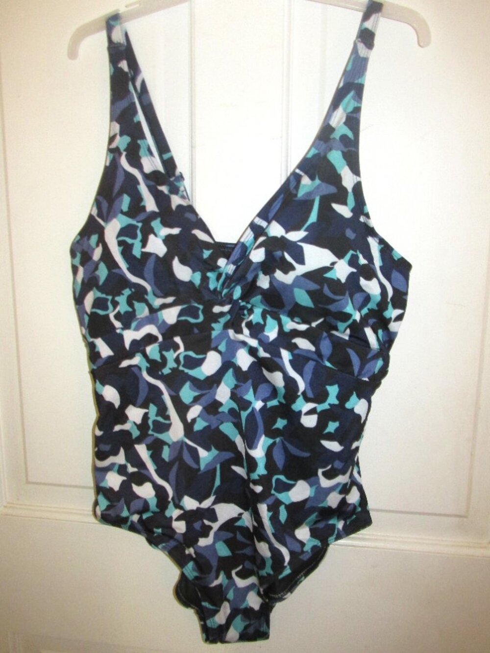 Sierra Lady Swimsuit Size XL NWT
